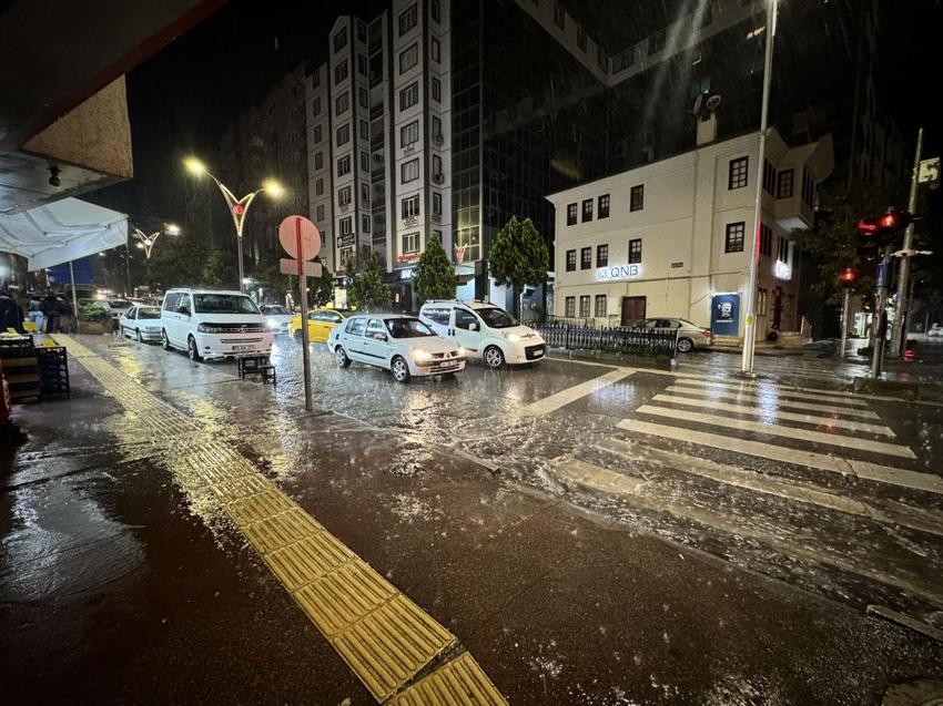 Gök gürültülü sağanak yağışlar geliyor! Meteoroloji tarih vererek uyardı: Tüm yurtta etkili olacak