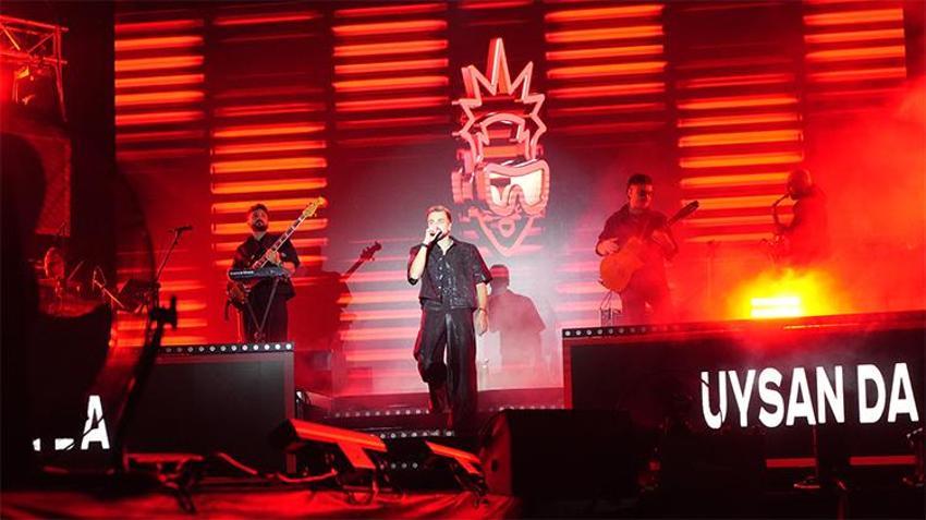 6. Niğde Gastronomi Festivali’nde Sefo rüzgârı: Binlerce kişi unutulmaz bir gece yaşadı!