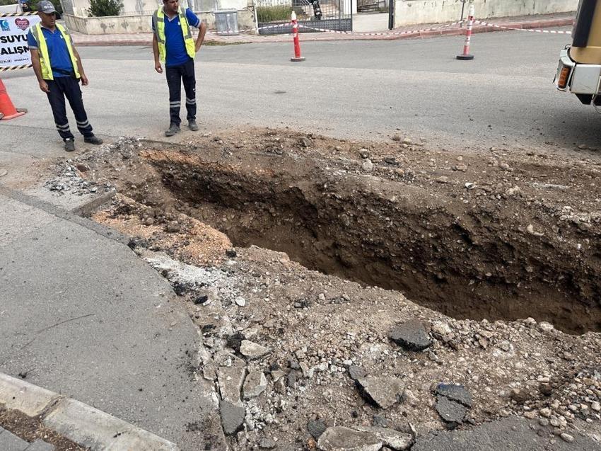 Antalya'da 1600 metrelik değişim başladı: Evlerin su bağlantıları da yenileniyor