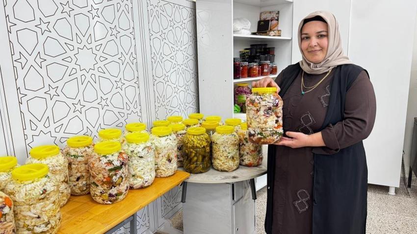 Ata tohumuyla yetiştirip doğal antibiyotik üretiyorlar! Hastalanan bir bardak içiyor: Talep yağıyor