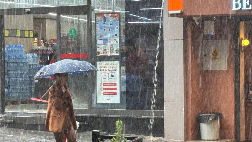 Meteoroloji'den Bursa’da sağanak ve fırtına uyarısı geldi: Rüzgar 80 kilometreye ulaşacak