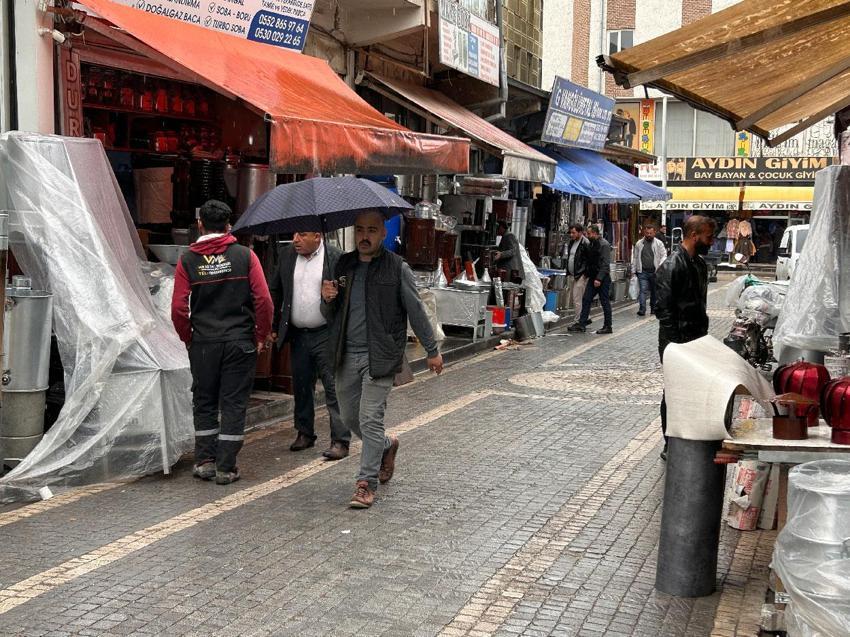 Soğuk havalar Van'da soba satışlarını erkene çekti!