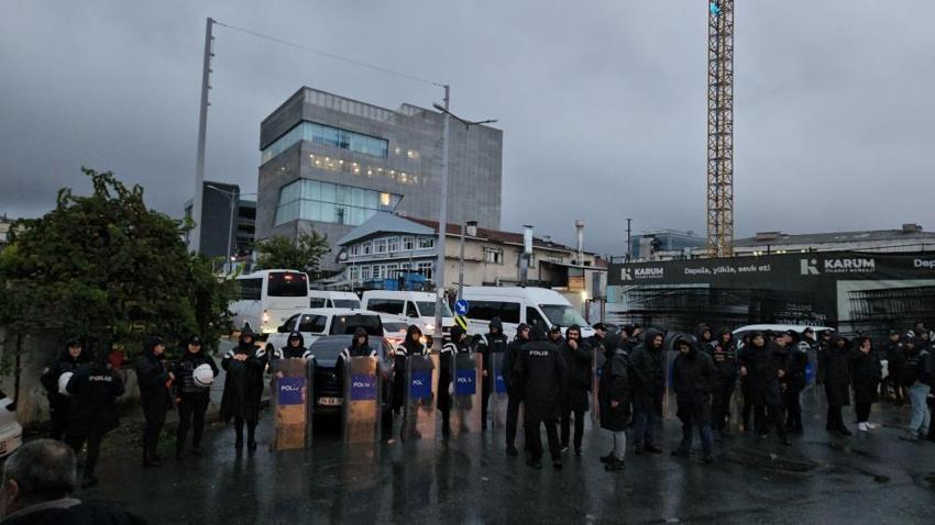 HALK TV'YE KAYYUM ATANDI | Halk TV'ye neden kayyum atandı? TMSF'nin kararının arkasında ne var? İşte Halk TV canlı yayınında yaşananlar ve operasyonun detayları