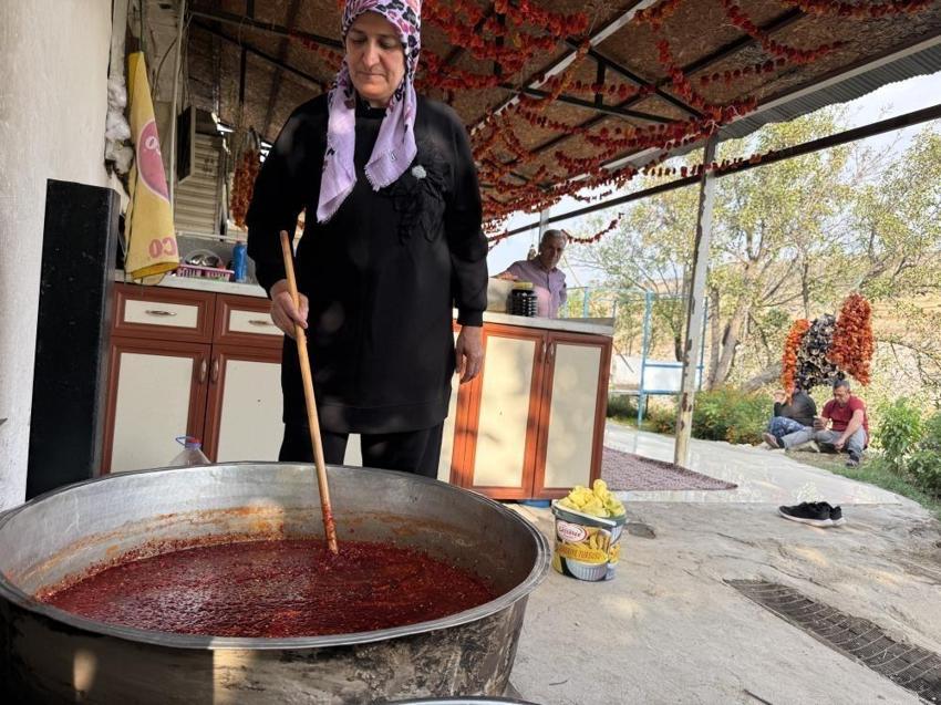 Çermik biberinden reçel yaptı! Diyarbakır'dan 81 ile gönderiyor, hedefi dünya