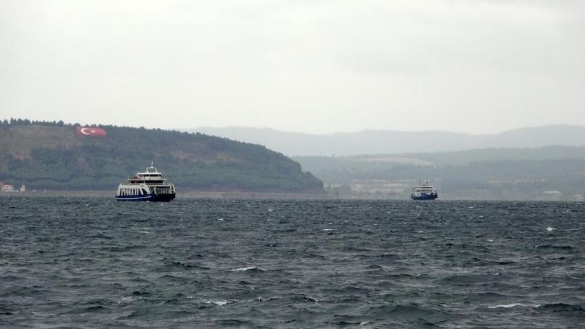 Çanakkale’de feribot seferlerine fırtına engeli! Çok sayıda sefer iptal edildi