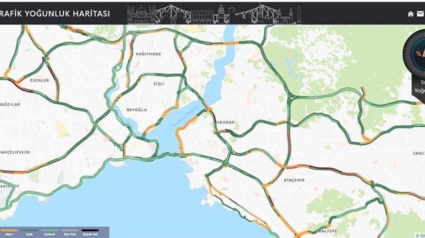 İstanbul’da trafik yoğunluğu oluştu, işe gitmek isteyen vatandaşlar zor anlar yaşadı