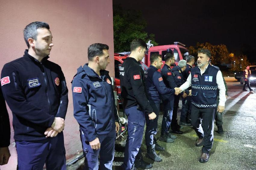 Bursa’da yoğun sağanak yağış için alarm verildi: 839 personel, 285 araç ve iş makinesiyle teyakkuza geçildi