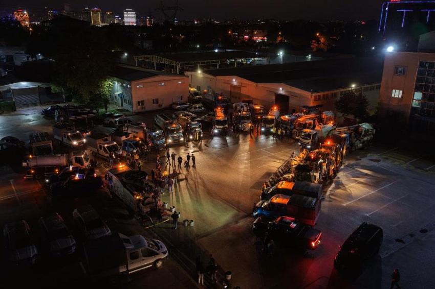 Bursa’da yoğun sağanak yağış için alarm verildi: 839 personel, 285 araç ve iş makinesiyle teyakkuza geçildi