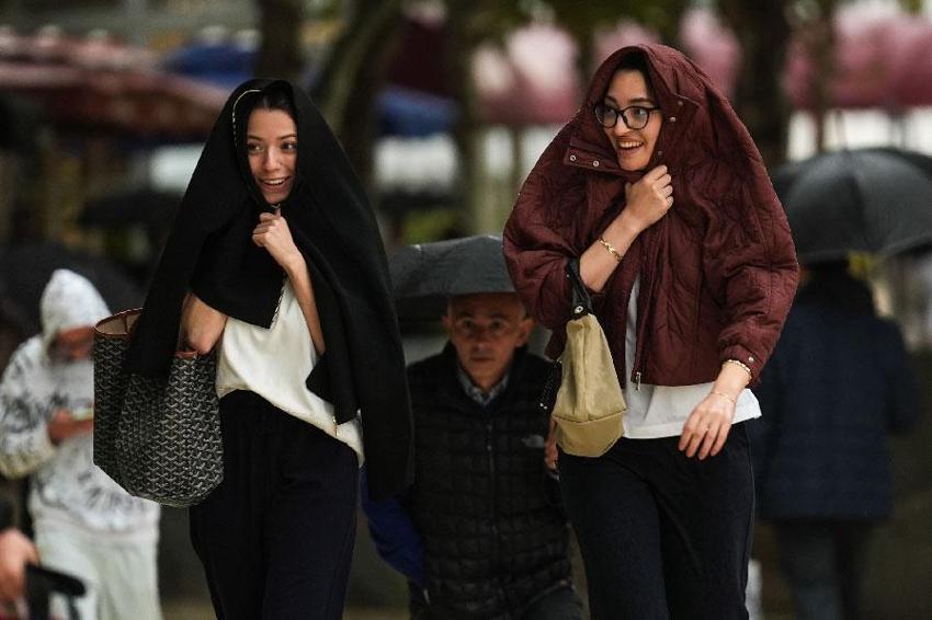 Kuvvetli sağnak yağış uyarısı Meteoroloji ve İstanbul Valiliği'nden geldi: Cuma başlayacak, Cumartesi etkisini artıracak