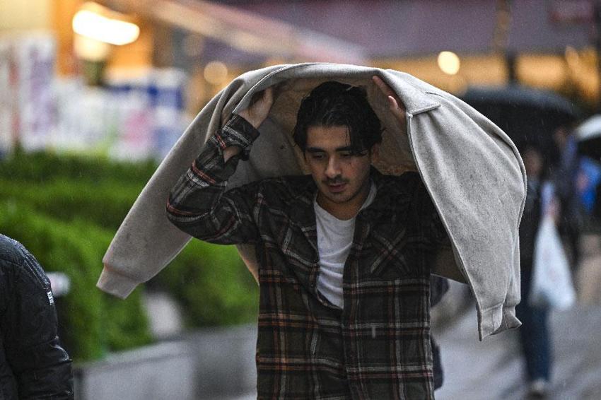 Kuvvetli sağnak yağış uyarısı Meteoroloji ve İstanbul Valiliği'nden geldi: Cuma başlayacak, Cumartesi etkisini artıracak