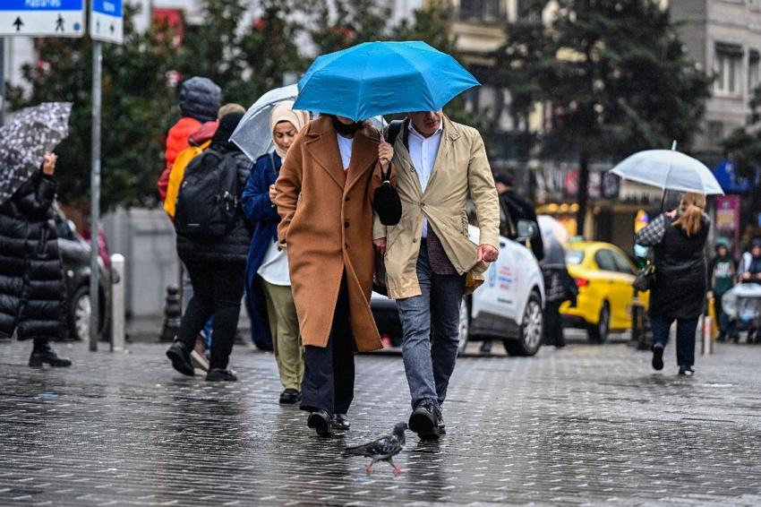 Kuvvetli sağnak yağış uyarısı Meteoroloji ve İstanbul Valiliği'nden geldi: Cuma başlayacak, Cumartesi etkisini artıracak