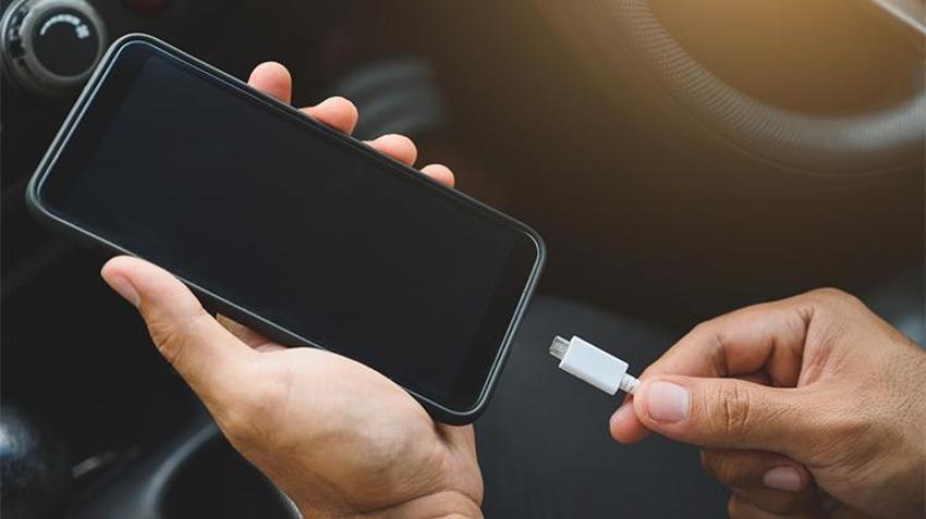 ŞARJ CİHAZLARINDA KURALLAR DEĞİŞİYOR! USB-C kabloları ve kablosuz şarj için yeni dönem