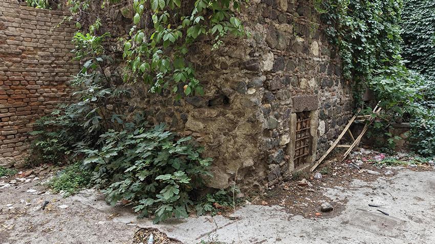Yunan işgalinde bile yok olmadı, şimdi kömürlük yaptılar! Manisa'da rezalet isyan ettirdi