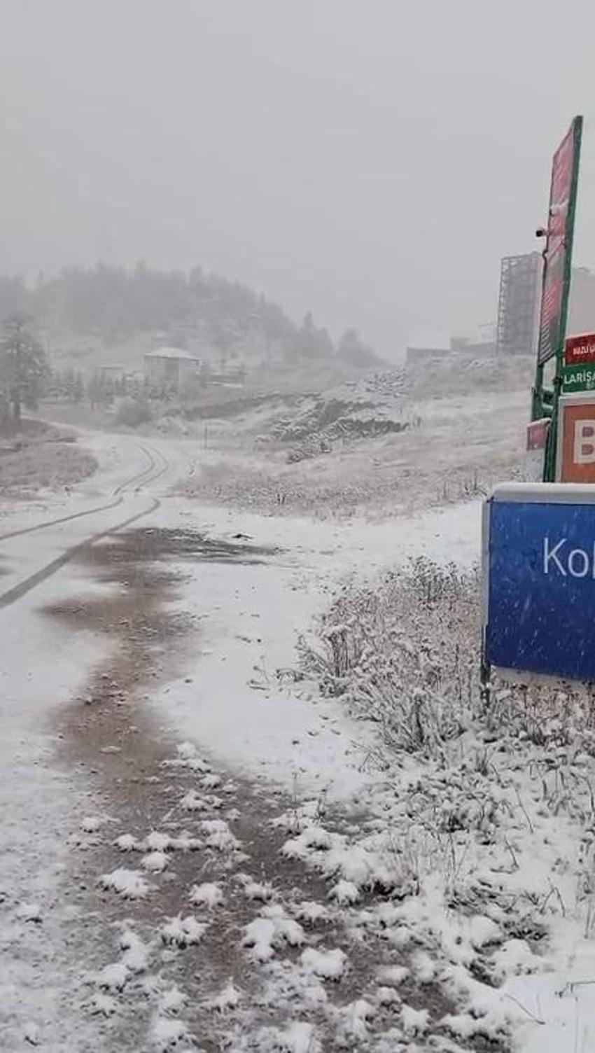 Aynı gün içinde hem yaz hem kış! Biri kar küreği çıkardı, diğeri güneş kremi