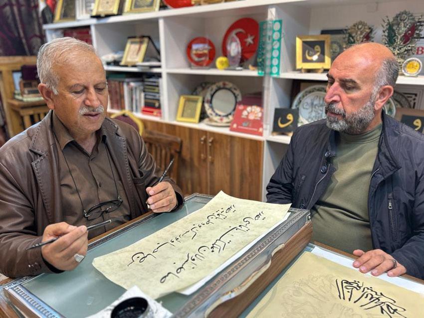 Vanlı hattat, ecdadın sanatını geleceğe taşıyarak çok sayıda öğrencinin yetişmesine katkı sağladı