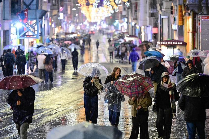 Meteoroloji, Bakan Kurum, Valilik ve AKOM'dan uyarılar peş peşe geldi: Kuvvetli sağanak yağışlar 41 ilde etkili olacak!