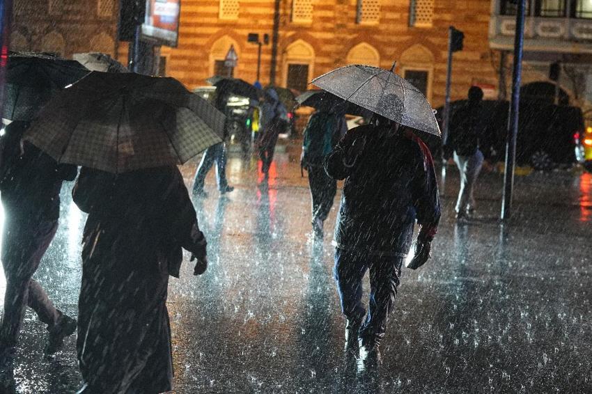 Meteoroloji, Bakan Kurum, Valilik ve AKOM'dan uyarılar peş peşe geldi: Kuvvetli sağanak yağışlar 41 ilde etkili olacak!