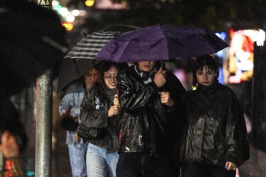 Meteoroloji, Bakan Kurum, Valilik ve AKOM'dan uyarılar peş peşe geldi: Kuvvetli sağanak yağışlar 41 ilde etkili olacak!