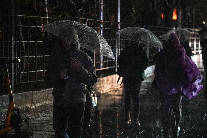 Meteoroloji, Bakan Kurum, Valilik ve AKOM'dan uyarılar peş peşe geldi: Kuvvetli sağanak yağışlar 41 ilde etkili olacak!