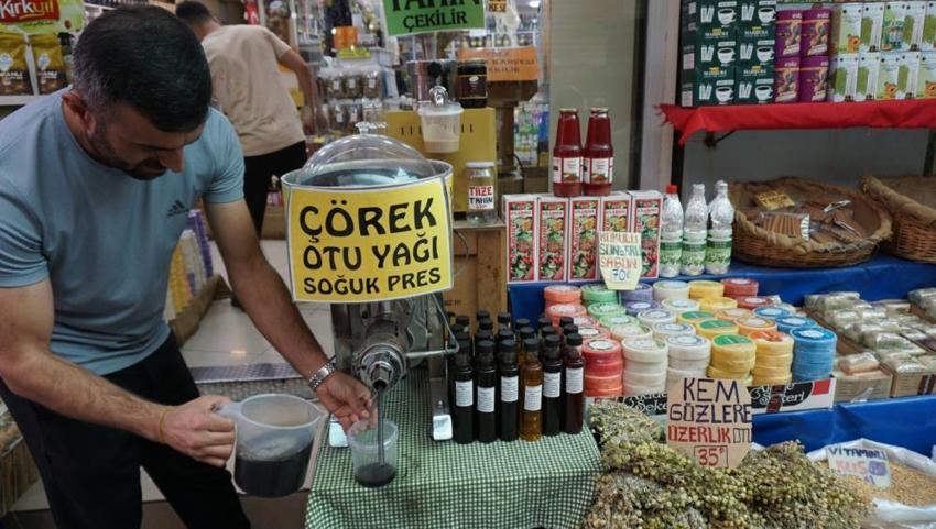 Bitki çaylarında büyük hata: Ihlamur ve adaçayı sakın kaynatmayın! Kemeraltı Çarşısı'ndan sonbahar uyarısı!