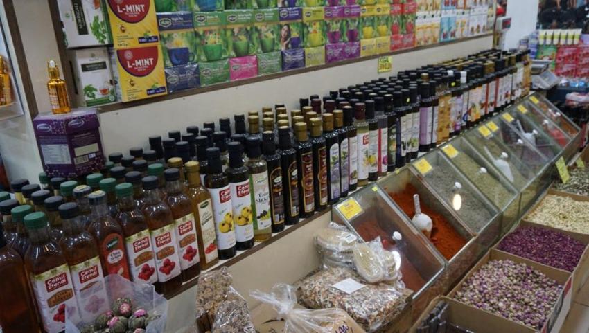 Bitki çaylarında büyük hata: Ihlamur ve adaçayı sakın kaynatmayın! Kemeraltı Çarşısı'ndan sonbahar uyarısı!