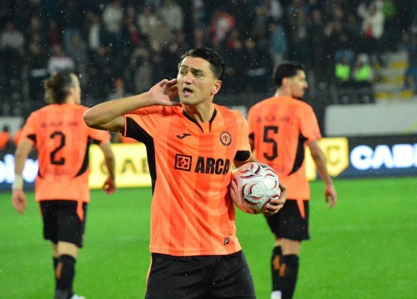 Çorum FK'da Cengiz Ünder olay oldu: Burak Yılmaz'ın acısını talimatla alıyorlar