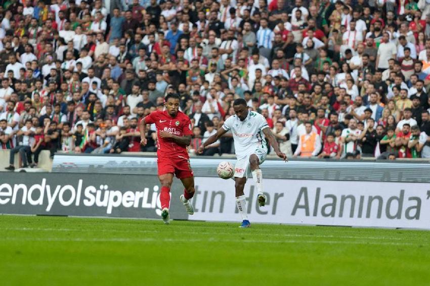 Amed Sportif Faaliyetler sahasında TÜMOSAN Konyaspor'u 86'da geçti