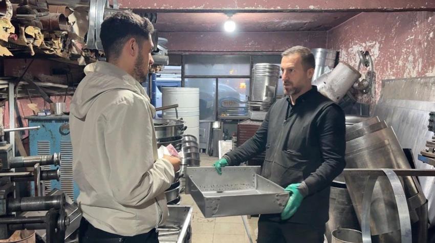Havaların soğumasıyla birlikte Yüksekovada kış hazırlıkları başladı! Sobacılar Sokağı’nda hareketlilik yaşanıyor