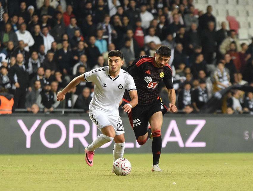 Eskişehirspor İzmir deplasmanında Altay'ı farklı yenerek 3 puanla dönüyor