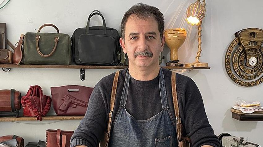 Kendine saat kordonu yapmak isterken usta oldu! Şimdi hem üretiyor hem de öğretiyor