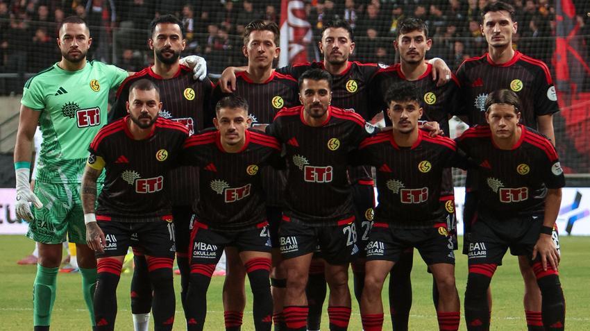 Eskişehirspor'da 4-1 sonrası Hakan Şapcı yeni kararı açıkladı