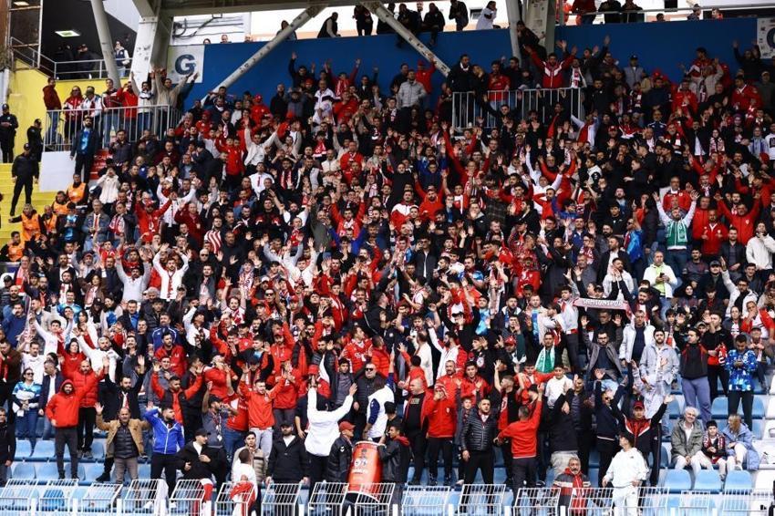 Samsunspor 4 golle dağıldı, Yüksel Yıldırım kriz çıkardı: Utanmadan gülüyor başkan