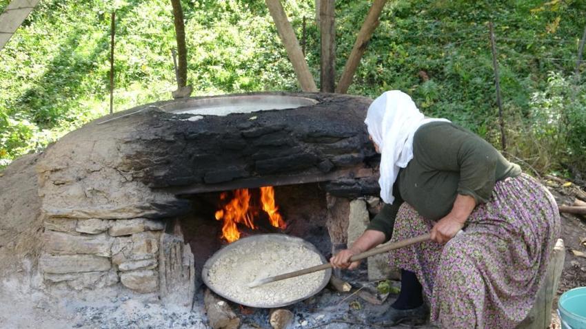 Bitlis'in sadece 13 köyünde üretiliyor! 100 kilosundan 35 kilo çıkıyor: Faydalarını duyan kapış kapış alıyor