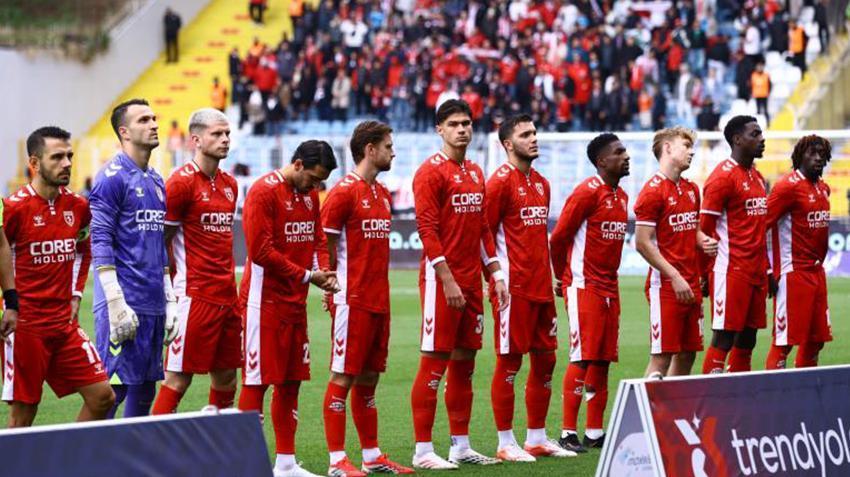 Samsunspor'da yer yerinden oynayacak: Zerre gururunuz varsa çekin gidin