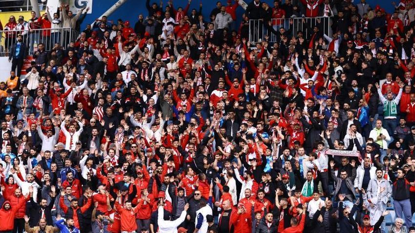 Samsunspor'da yer yerinden oynayacak: Zerre gururunuz varsa çekin gidin