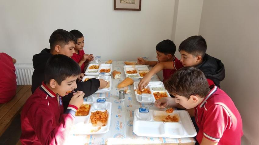Yozgat'ta her gün binlerce öğrenci aşevine akın ediyor!