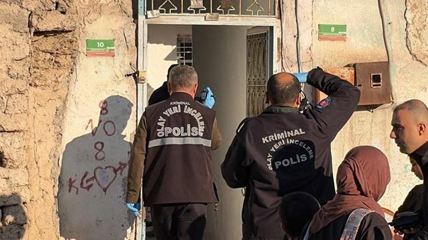 Malatya'da dehşet! Gizlice eve girip 3 çocuk annesi kadını yatağında bıçakladı