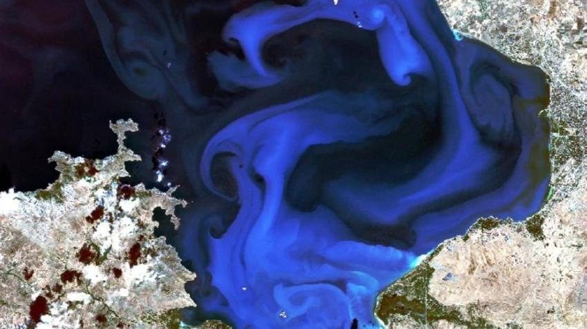 Van Gölü'ndeki olay dünya gündeminde! Astronot uzaydan görüntüledi, sır ortaya çıktı