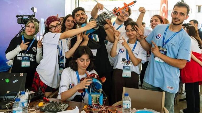 Havuzu olmayan su altı ekibinden büyük başarı! Kendi imkanlarıyla geliştirip iki yıl üst üste finalist oldular