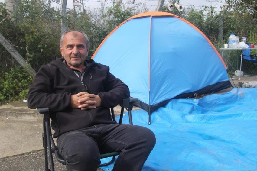 Yağmur fındığı vurdu: Üretici mahsulünü kurtarmak için sahile indi