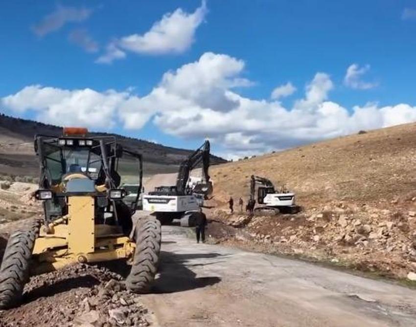 Kilis köylerinde dev ulaşım hamlesi: 5 köyde asfalt seferberliği başladı!