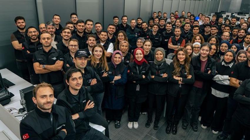 Türkiye’nin yeni uydusu uzayda! 160 kilogramlık FRG-100D4 yörüngesine yerleşti