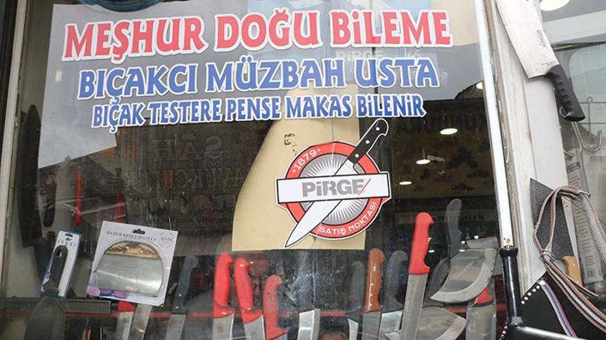 Van'da kaybolmaya yüz tutan zanaati 60 yıldır böyle yaşatıyor: 3 çocuğuna da öğretti!