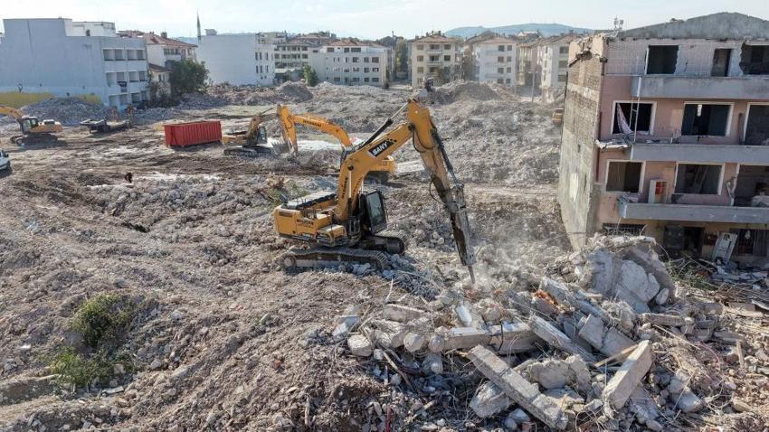 Sakarya tarihinde bir ilk! Mahalle bazlı dönüşümde 45 yapı kaldırıldı