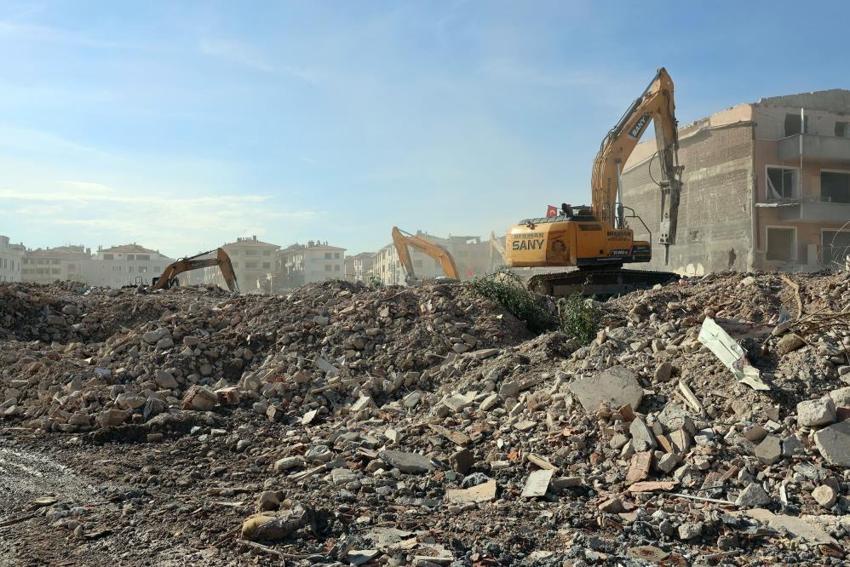 Sakarya tarihinde bir ilk! Mahalle bazlı dönüşümde 45 yapı kaldırıldı