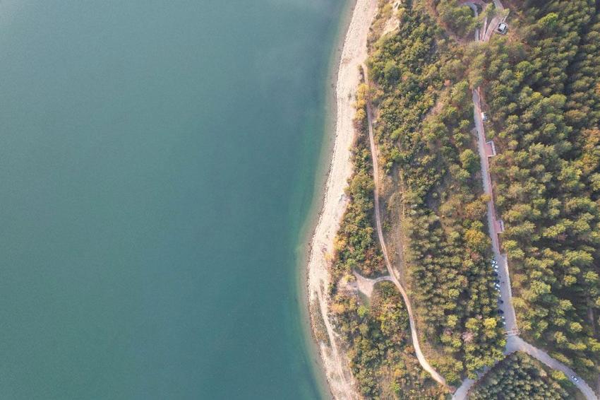 Sapanca Gölü'nde bir tarafta afet, bir tarafta bereket! Kuraklığı ardından son iki yılın en yüksek su seviyesi