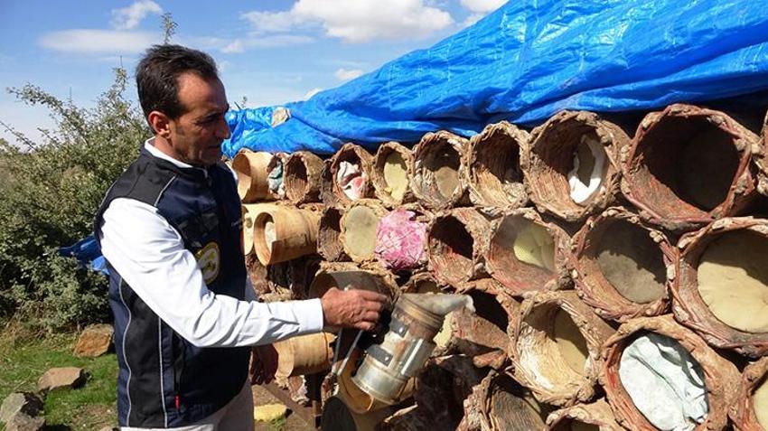 NATO zirvesinde dünya liderlerine ikram edilmişti! Söğüt ve kille yapılan kovanlarda hasat başladı