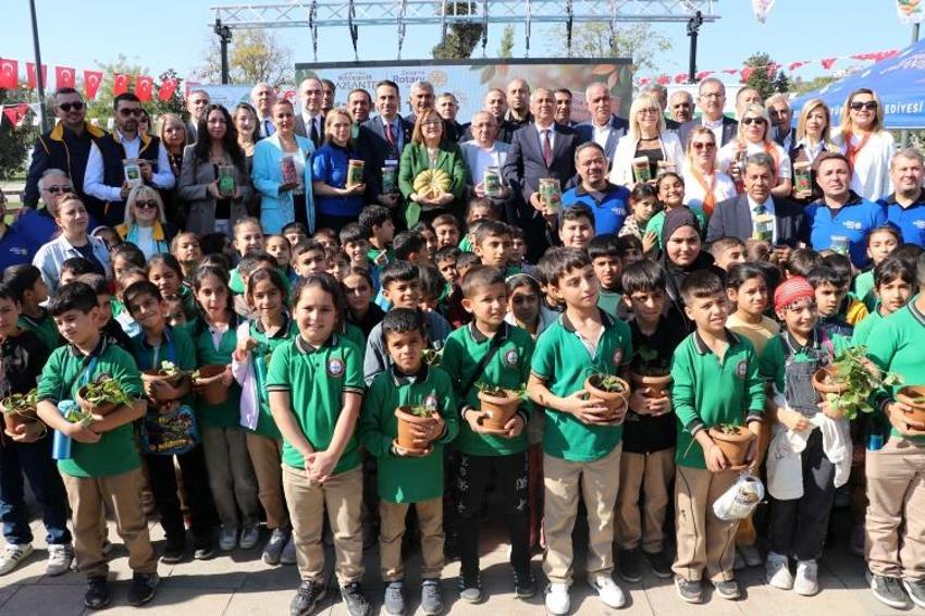 Gaziantep’te tohumlar el değiştiriyor: Doğa dostu şenlik başladı