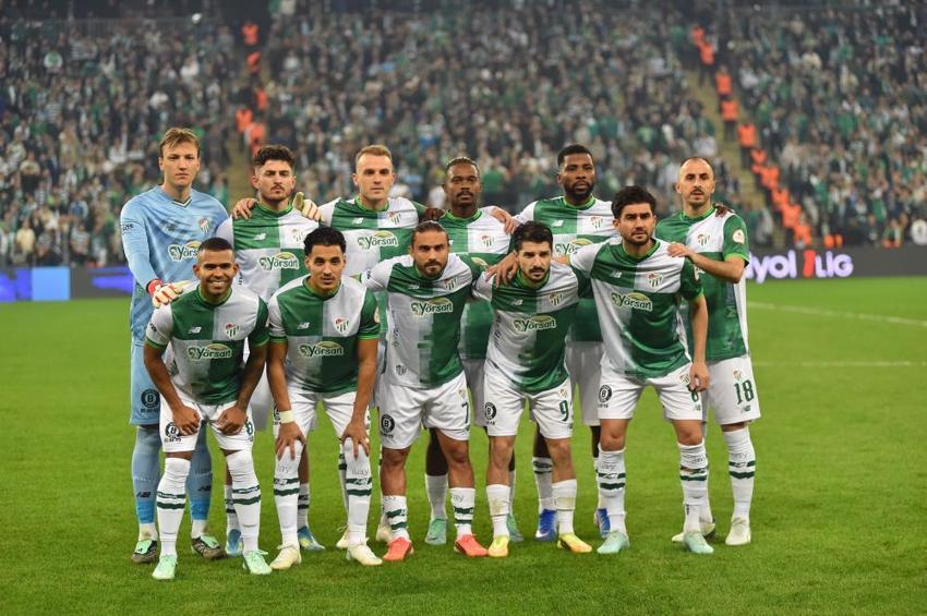 Bursaspor'da transfer ateşi yandı! Enes Çelik müjdeyi verdi