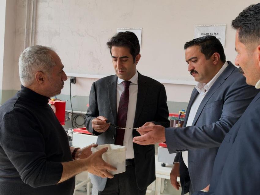 Ham taş olarak çıkarılıyordu, şimdi mücevher gibi işleniyor: Sarıkamış’ın Volkanik mirası kadın eliyle sanata dönüşüyor